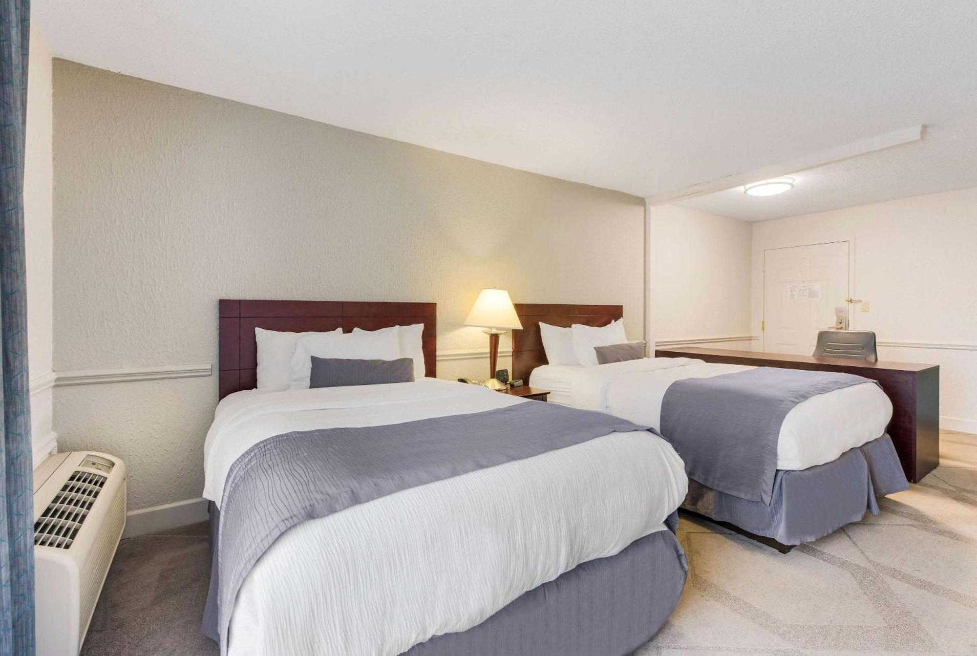 The Blu Hotel Blue Ash Cincinnati, Ascend Hotel Collection Экстерьер фото
