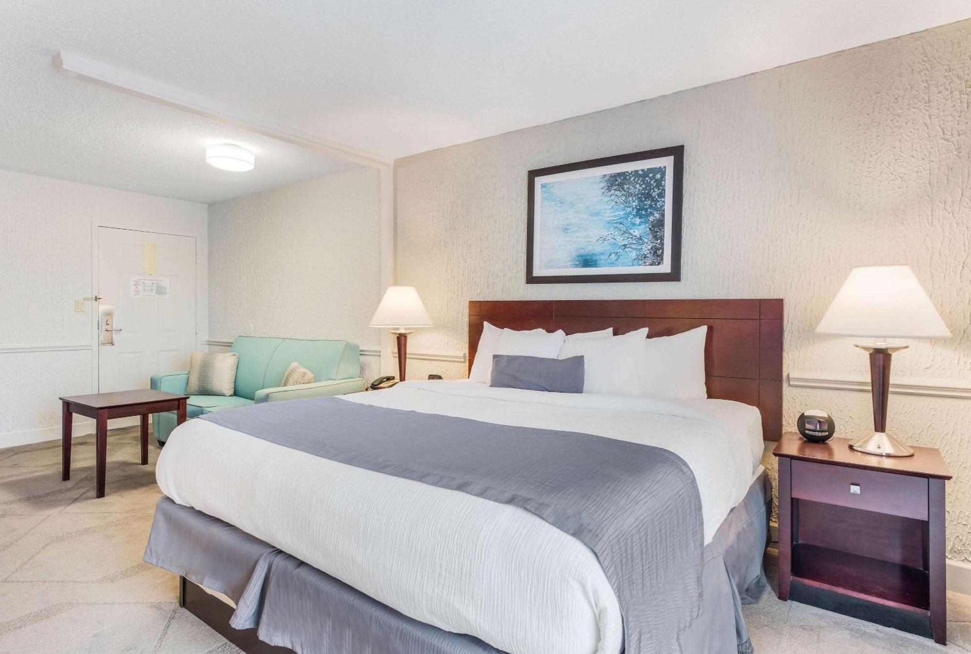 The Blu Hotel Blue Ash Cincinnati, Ascend Hotel Collection Экстерьер фото