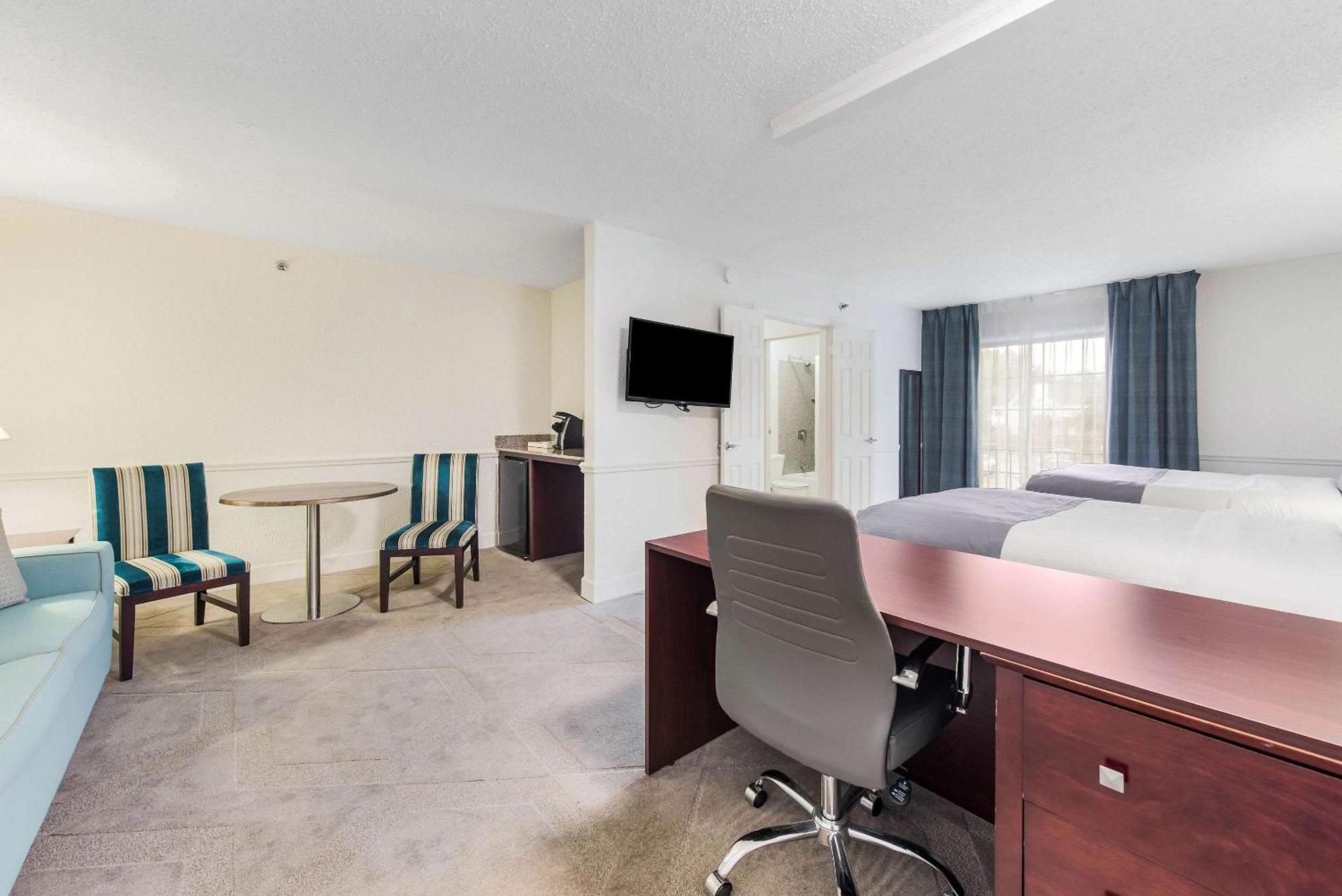 The Blu Hotel Blue Ash Cincinnati, Ascend Hotel Collection Экстерьер фото