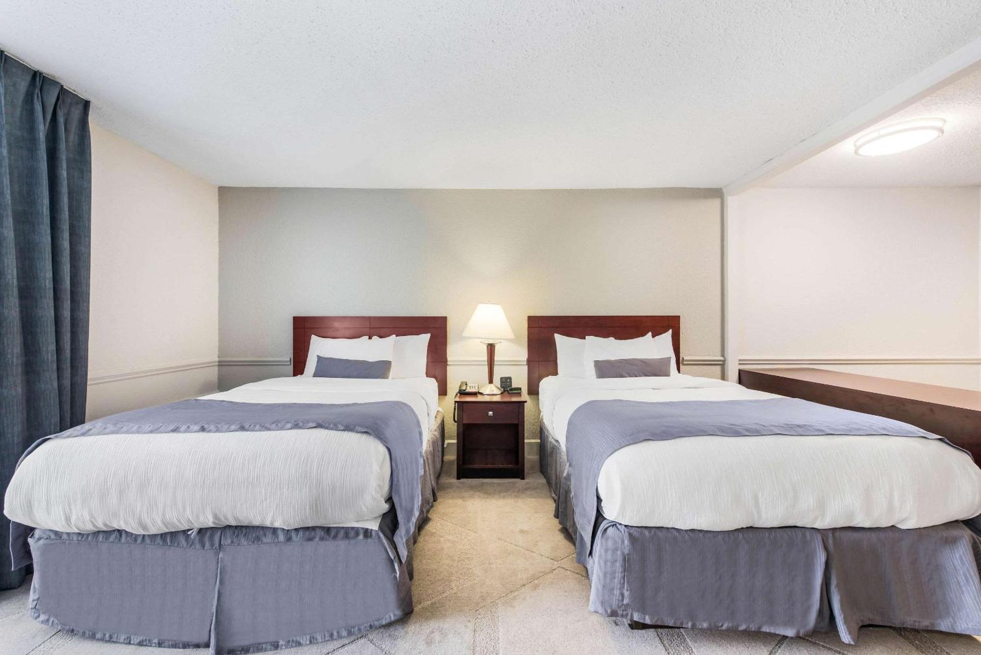 The Blu Hotel Blue Ash Cincinnati, Ascend Hotel Collection Экстерьер фото